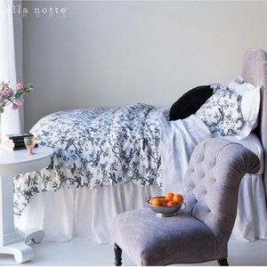 Bella Notte Linen Bird Toile King Duvet Cover